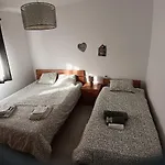Cantinho Familiar A 10 Minutos Do Aeroporto Apartman *