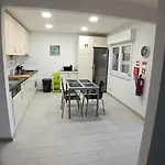 Cantinho Familiar A 10 Minutos Do Aeroporto Appartamento