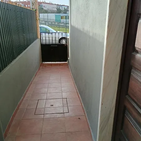 Cantinho Familiar A 10 Minutos Do Aeroporto Διαμέρισμα Sao Joao da Talha